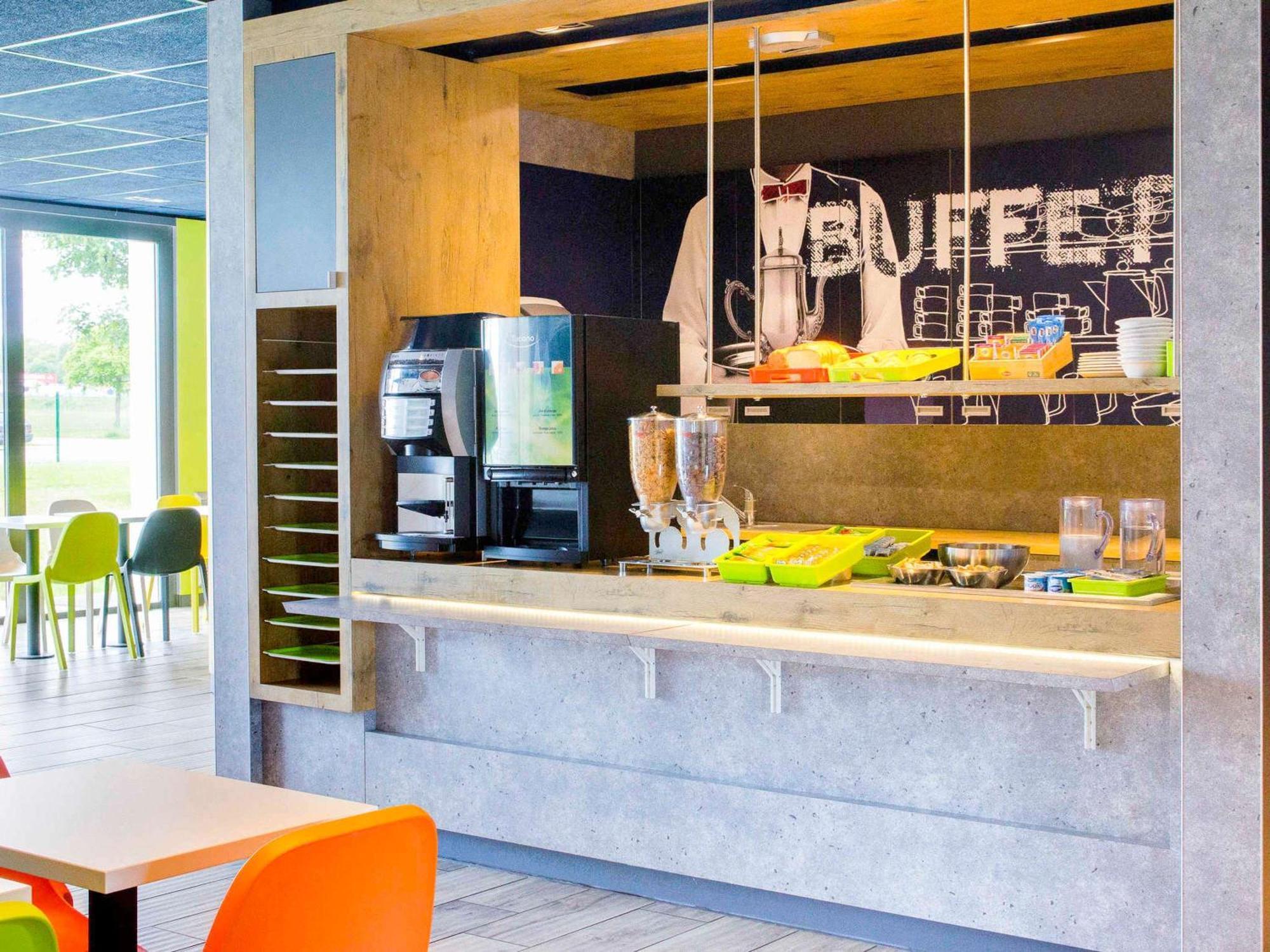 Ibis Budget Montceau Les Mines Ngoại thất bức ảnh