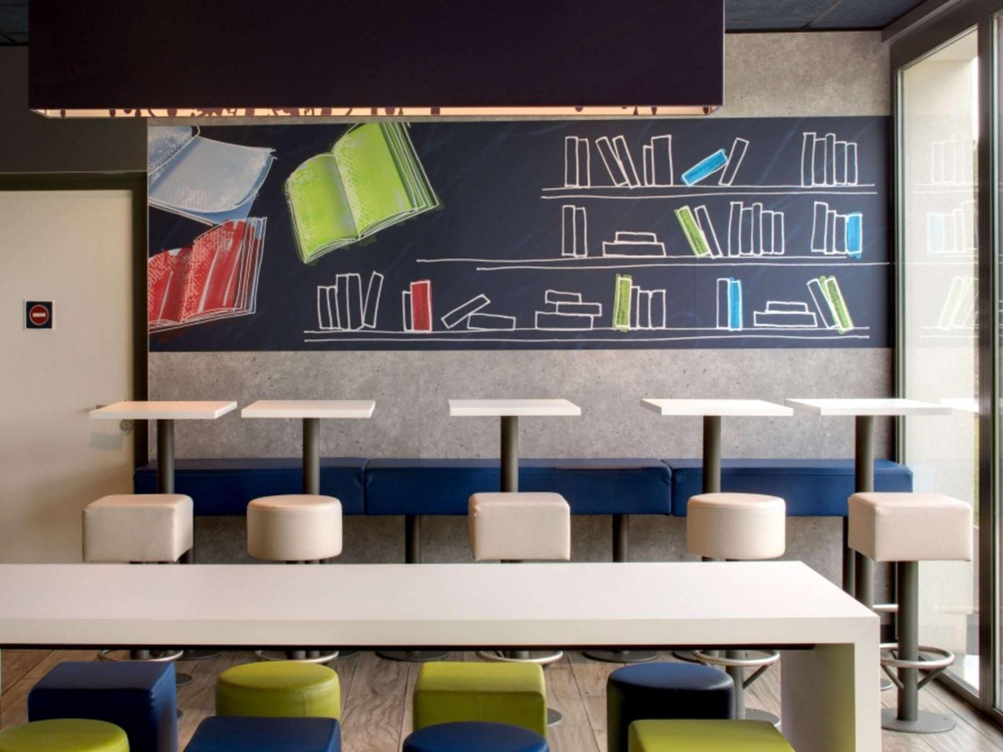 Ibis Budget Montceau Les Mines Ngoại thất bức ảnh